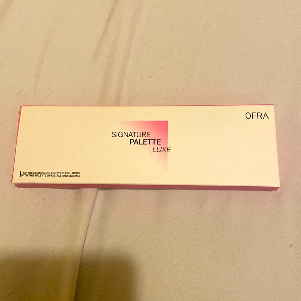 Ofra shadow palette